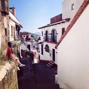 Meet your Posher, Thalia